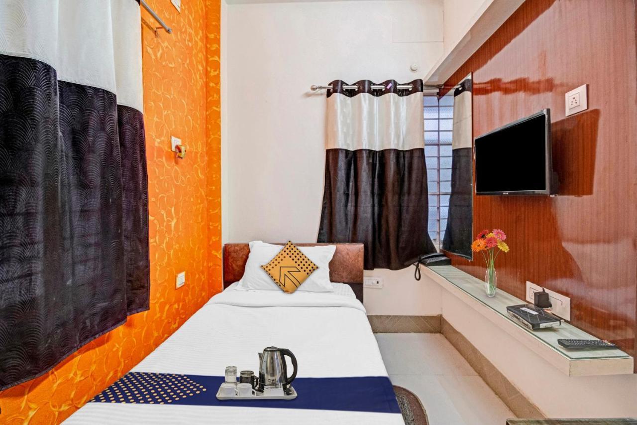 Spot On Hotel Stay In Koch Bihār 外观 照片
