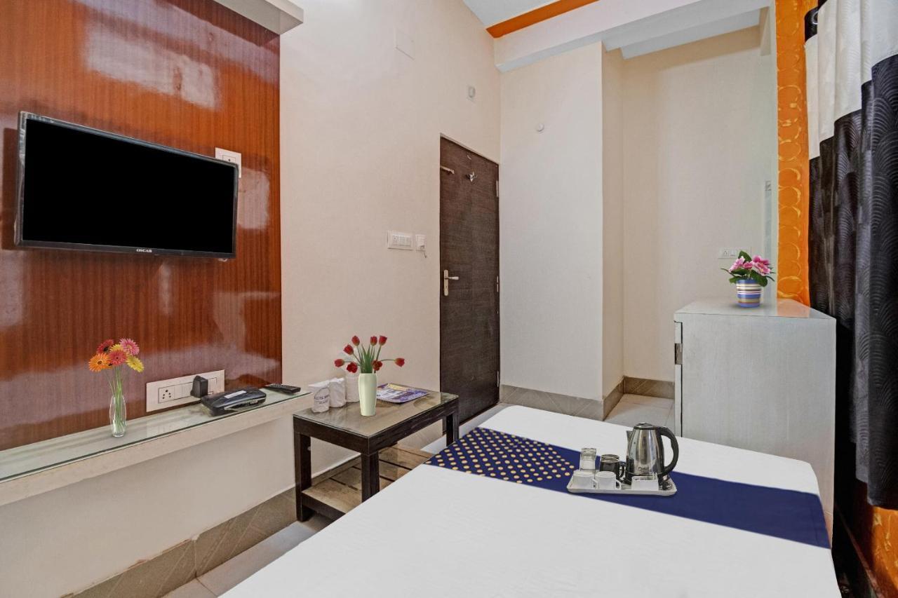 Spot On Hotel Stay In Koch Bihār 外观 照片