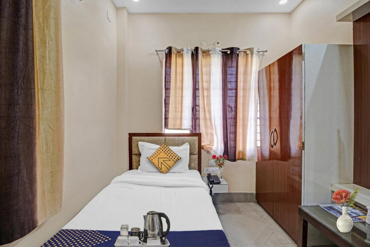 Spot On Hotel Stay In Koch Bihār 外观 照片