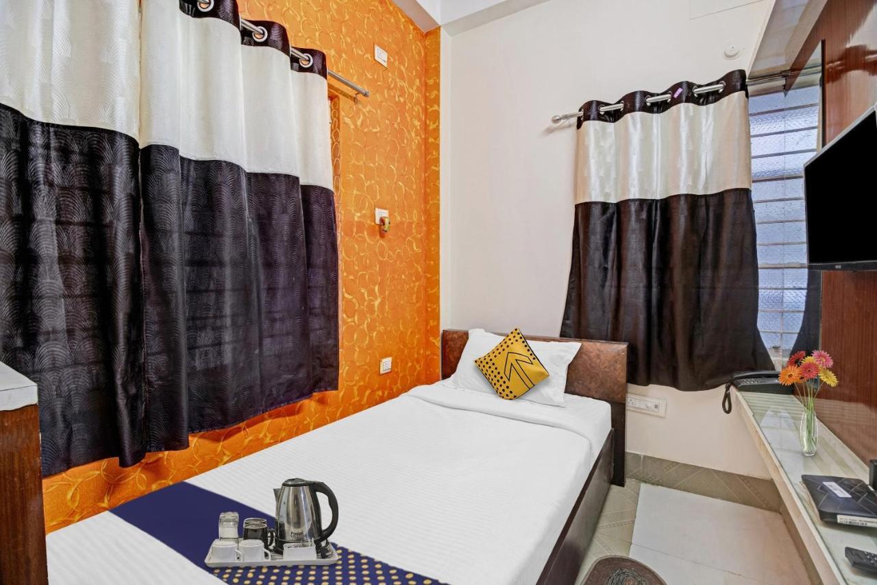 Spot On Hotel Stay In Koch Bihār 外观 照片